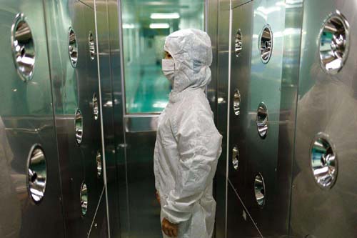 操作人員對風(fēng)淋室的正確使用也是影響凈化效果的重要因素。